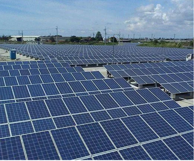 藉由“流汗”散熱，提高太陽能電池板發電效率