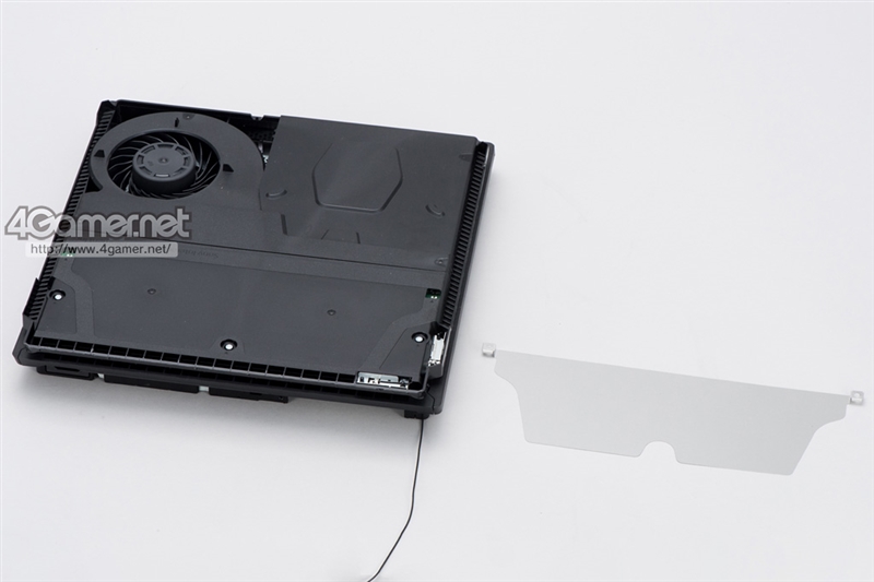 PS4 Pro主機拆解：散熱系統嘆為觀止