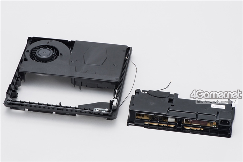 PS4 Pro主機拆解：散熱系統嘆為觀止