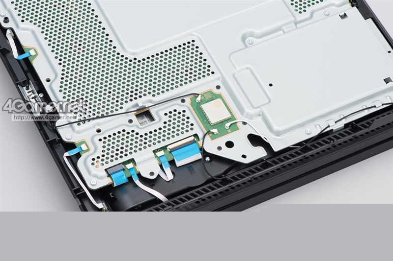 PS4 Pro主機拆解：散熱系統嘆為觀止